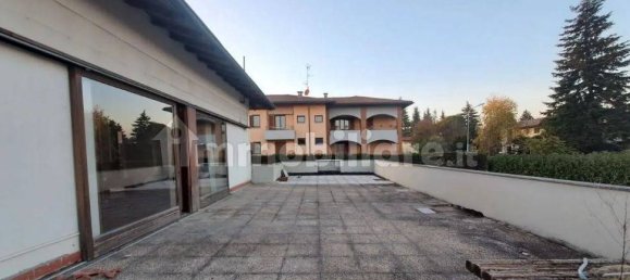 3 Schlafzimmer Haus in Mozzate, Italy, Nr. 260676 16