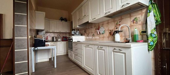 3 Schlafzimmer Villa in Borgo Virgilio, Italy, Nr. 353800 2