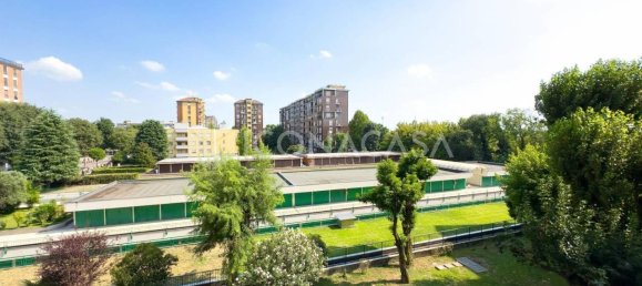 Квартира с 2 спальнями в Сан Донато Миланезе, Италия № 352165 2