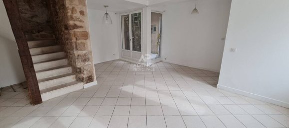 2 Schlafzimmer Villa in Pontoise, France, Nr. 183848 3