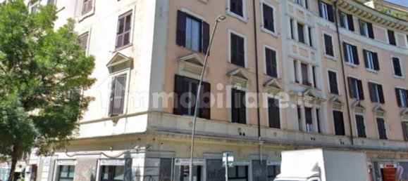 1 bedroom Apartment in Rome, Italy No. 215361 2
