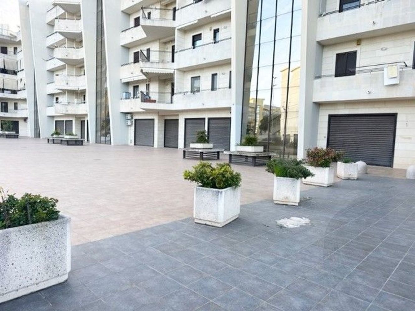 Garage à Gioia del Colle, Italy 29m² No. 59087