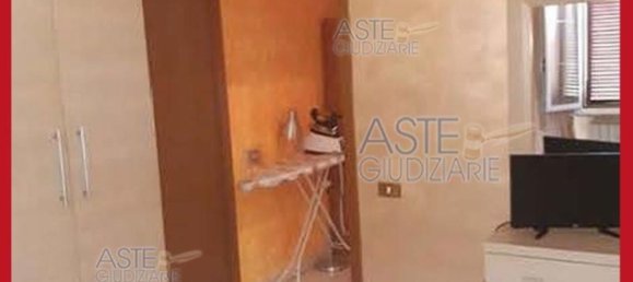 Apartamento de 5 dormitorios en Rome, Italy No. 330839 30