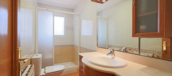 4 bedrooms Apartment in Girona, Spain No. 135987 16