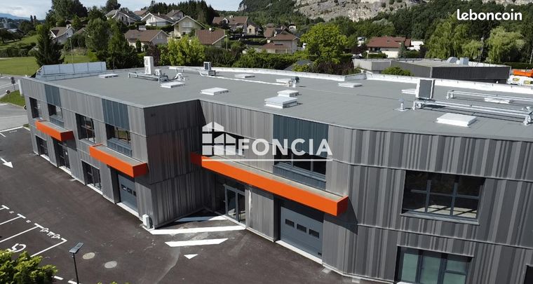 Imóvel comercial em Sillingy, France 98 m² N.º 300243