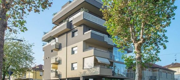 Penthouse T5 em Voghera, Italy N.º 5245 46