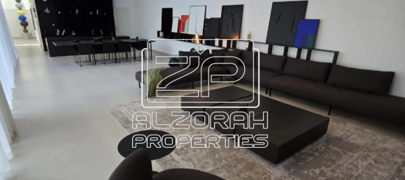 4 bedrooms Villa in Al Suyoh Suburb, UAE No. 20370 9