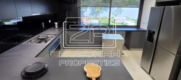 4 bedrooms Villa in Al Suyoh Suburb, UAE No. 20370 8