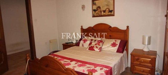 Мезонет с 4 спальнями в Fleur-de-Lys, Мальта № 2507 3