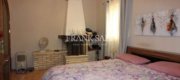 Мезонет с 4 спальнями в Fleur-de-Lys, Мальта № 2507 4