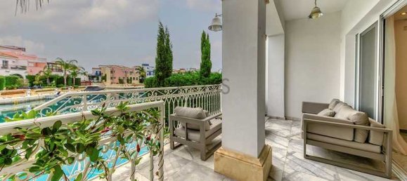 4 bedrooms Villa in Limassol, Cyprus No. 14792 10