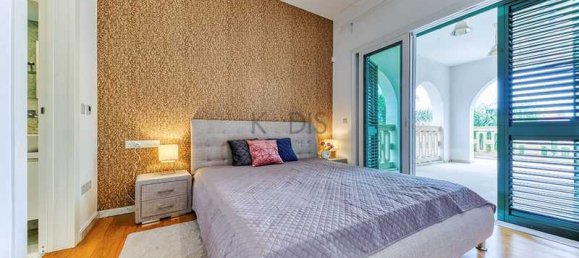 4 bedrooms Villa in Limassol, Cyprus No. 14792 8