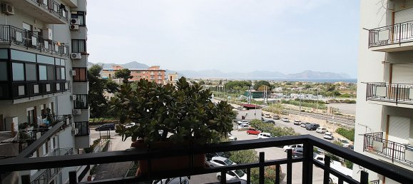 6-salle Appartement à Bagheria, Italy No. 157974 10