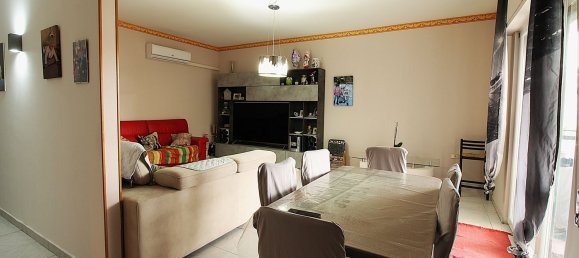 6-salle Appartement à Bagheria, Italy No. 157974 2