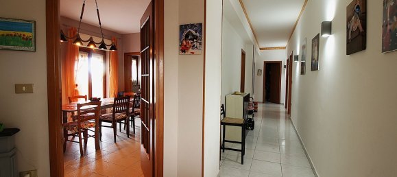 6-salle Appartement à Bagheria, Italy No. 157974 6