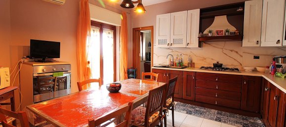 6-salle Appartement à Bagheria, Italy No. 157974 7