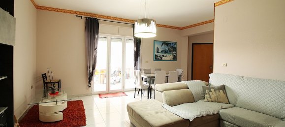 6-salle Appartement à Bagheria, Italy No. 157974 5