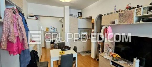 2 rooms Apartment in Rome, Italy No. 30803 4