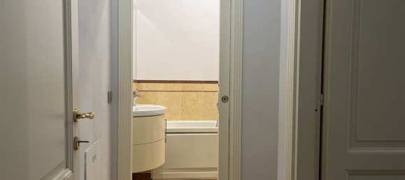 2 bedrooms House in Viareggio, Italy No. 350643 7