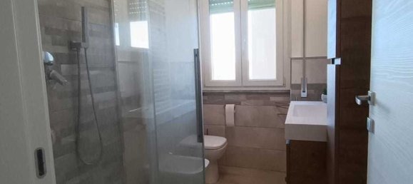 4 bedrooms Apartment in Livorno, Italy No. 351470 13