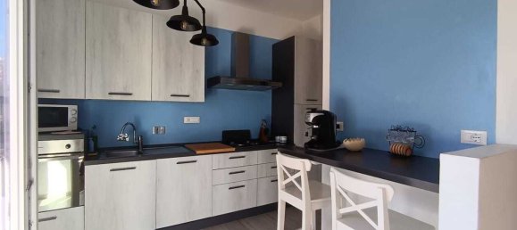 4 bedrooms Apartment in Livorno, Italy No. 351470 11