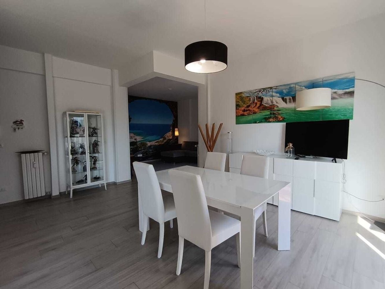 4 bedrooms Apartment in Livorno, Italy No. 351470