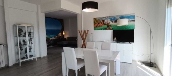 4 bedrooms Apartment in Livorno, Italy No. 351470 19