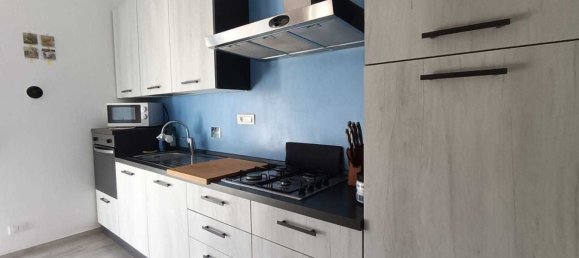 4 bedrooms Apartment in Livorno, Italy No. 351470 5