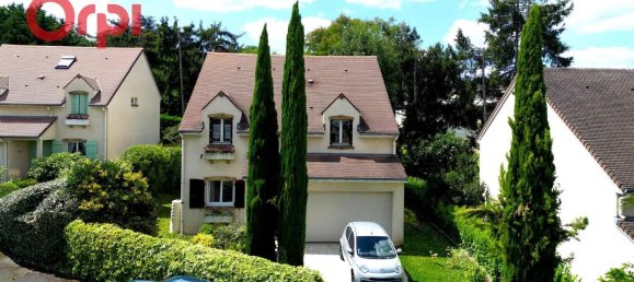 5 bedrooms Villa in Chambourcy, France No. 177943 16