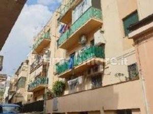 Apartamento de 3 dormitorios en Messina, Italy No. 228743