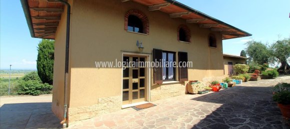 11 rooms House in Chiusi, Italy No. 161253 5