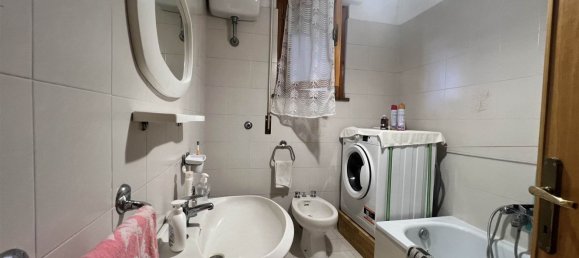 3 rooms Apartment in Collesalvetti, Italy No. 221770 33