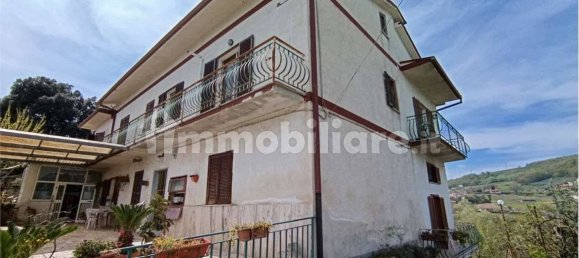 6 bedrooms House in Benevento, Italy No. 310263 2