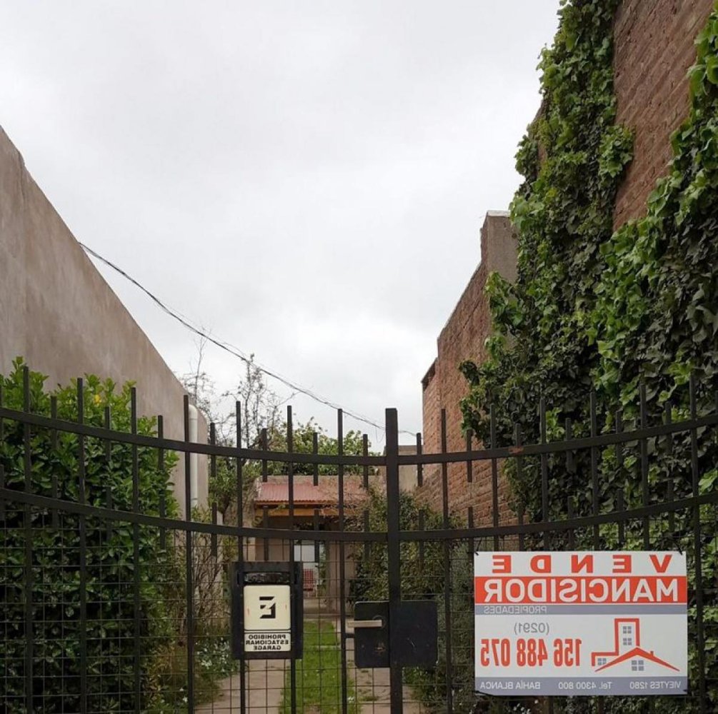 2 bedrooms House in Buenos Aires, Argentina No. 84028