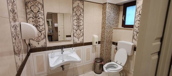 Gewerbliche Immobilie in Catania, Italy 190m², Nr. 48196 11