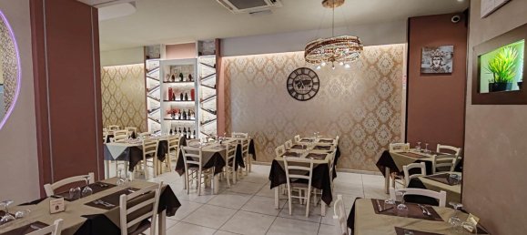 Gewerbliche Immobilie in Catania, Italy 190m², Nr. 48196 10