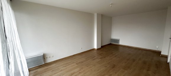 Apartamento de 2 dormitorios en Tours, France No. 218130 2