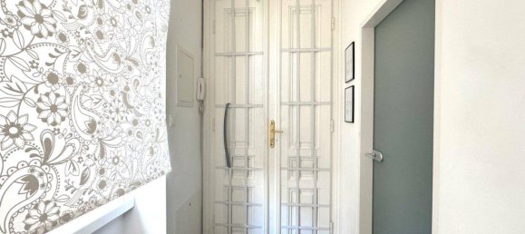 2-salle Appartement à Alsergrund, Austria No. 241942 11