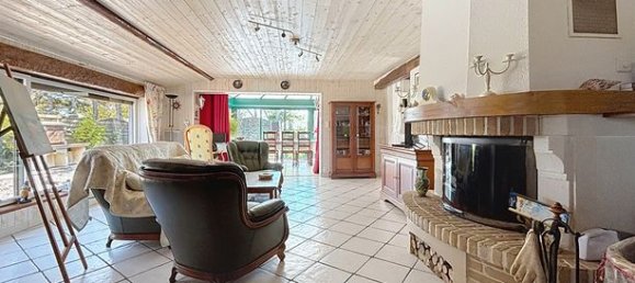 3 bedrooms House in Vendee, France No. 290347 5