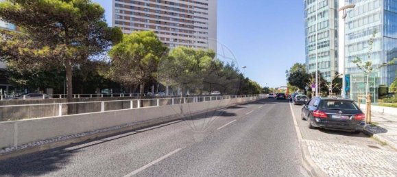 2 Schlafzimmer Wohnung in Lisbon, Portugal, Nr. 351491 42