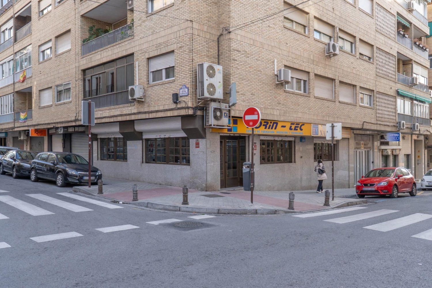 156m² Commercial property in Granada, Spain No. 172037