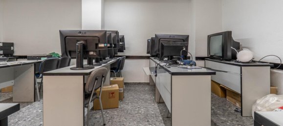 156m² Commercial property in Granada, Spain No. 172037 41