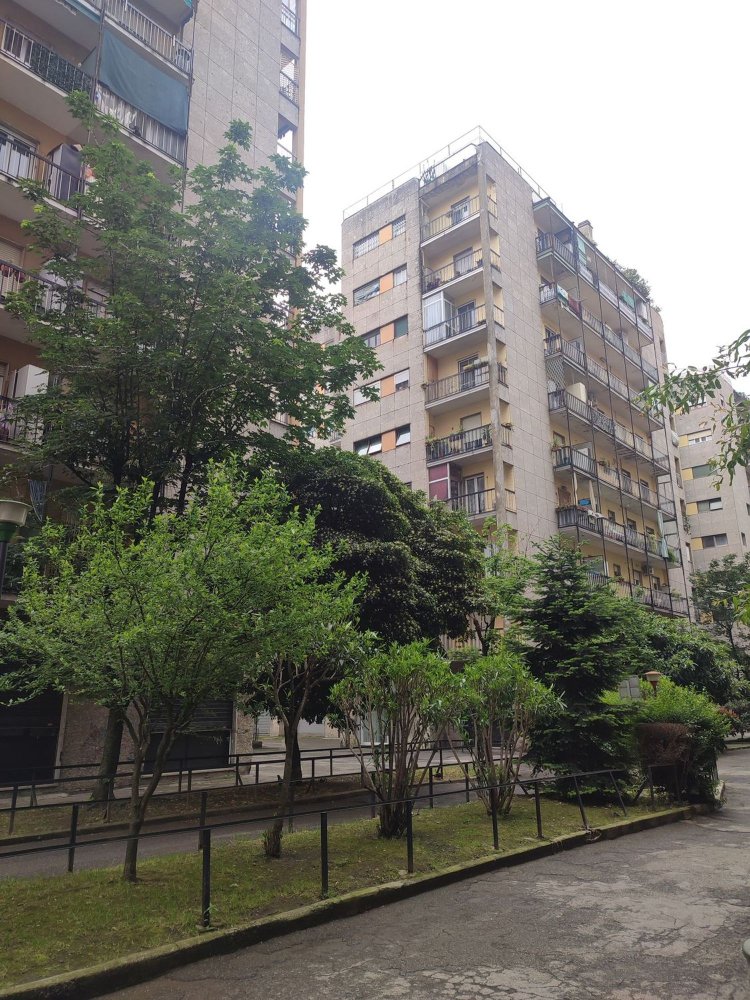 3 Schlafzimmer Wohnung in Cologno Monzese, Italy, Nr. 392605