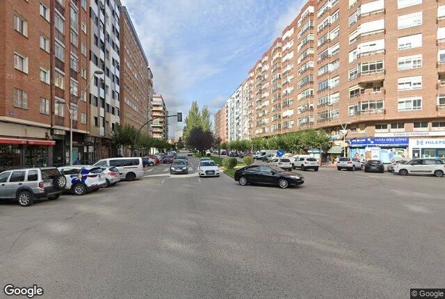 Apartamento de 3 dormitorios en Burgos, Spain No. 155934