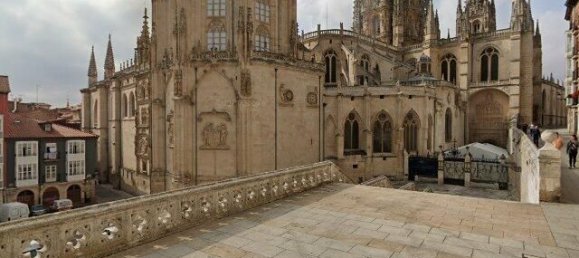 Apartamento de 3 dormitorios en Burgos, Spain No. 155934 8