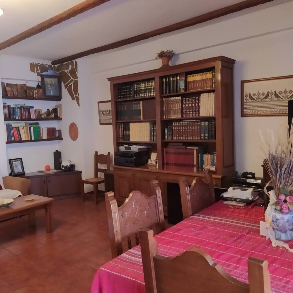 3 bedrooms Apartment in Athens, Greece No. 2744