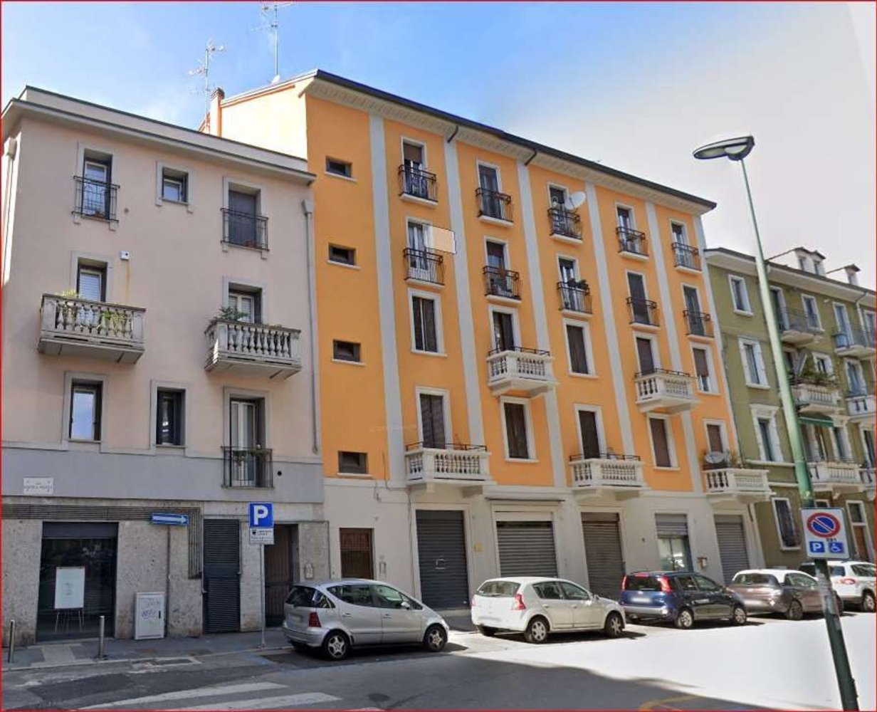 2 rooms Apartment in Sesto San Giovanni, Italy No. 11022