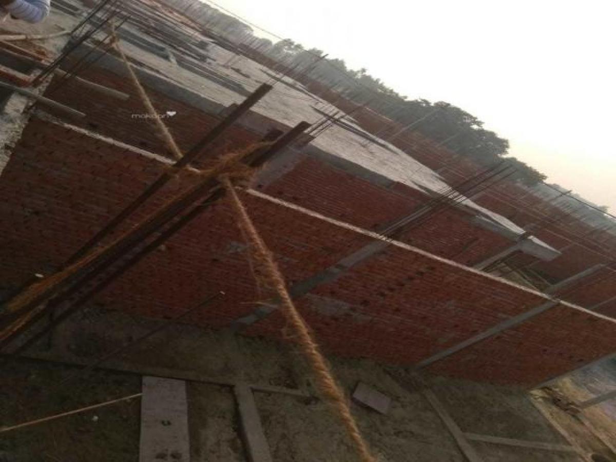 2 bedrooms House in Lucknow, India No. 3096