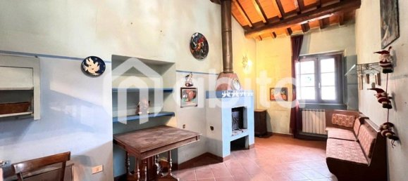 5 rooms House in Terranuova Bracciolini, Italy No. 90958 16