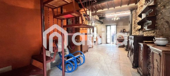 5 rooms House in Terranuova Bracciolini, Italy No. 90958 19